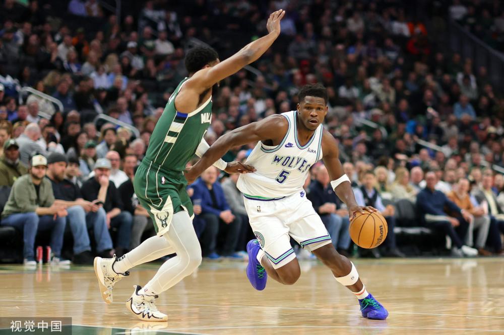 吴艳妮一直 吴艳妮一直