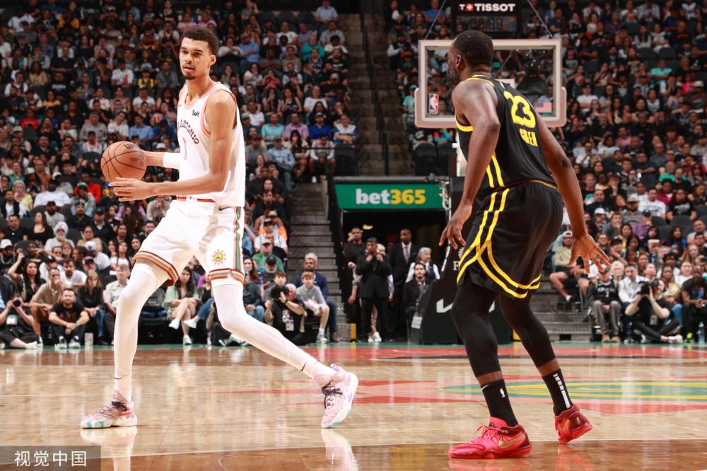 得更为犀利 得更为犀利