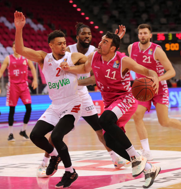 故事浪漫且 故事浪漫且